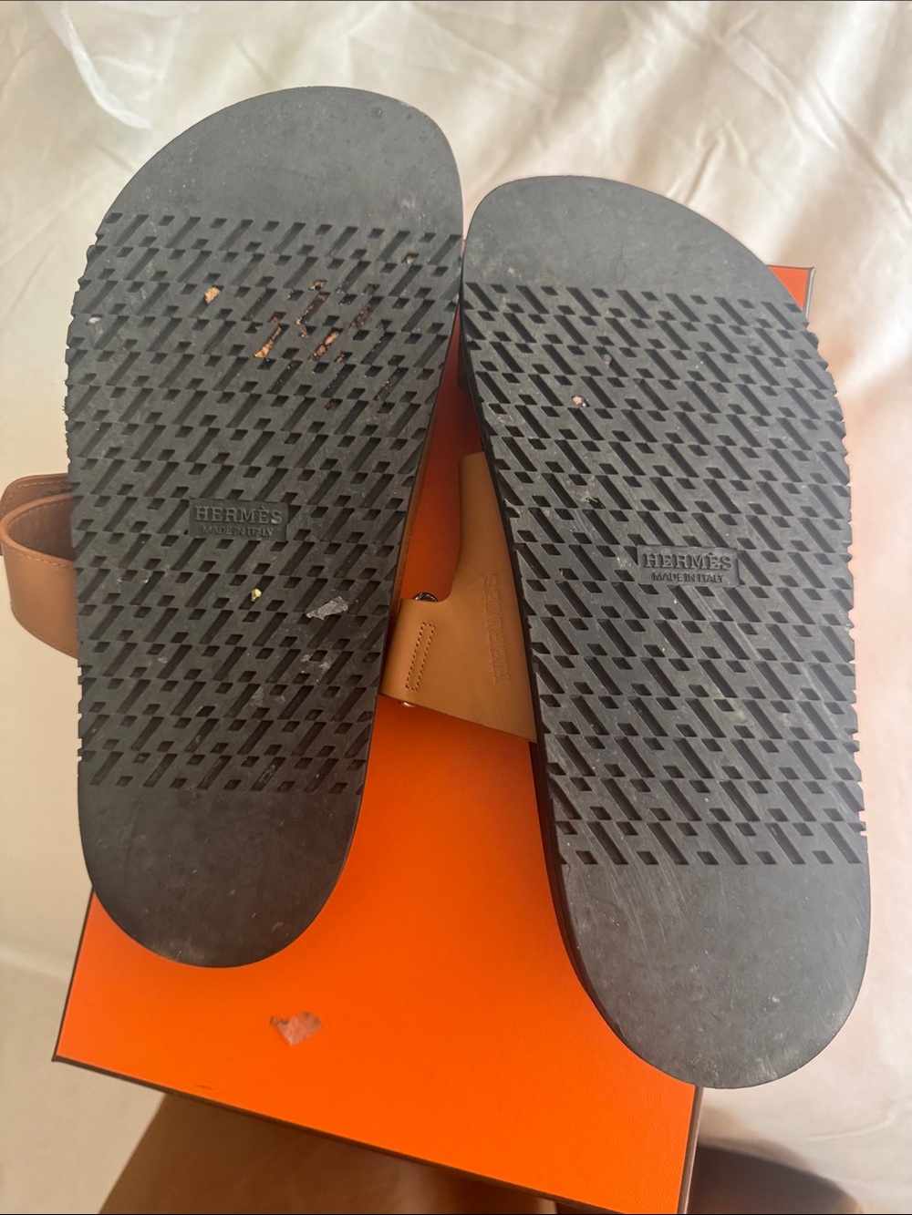 Hermès Chypre Sandals – brown Leather
Size 39 (EU) in box - Picture 2 of 6